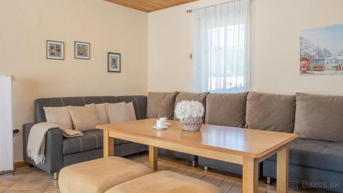 Villa Garfield Nitrianske Rudno Exteriör bild