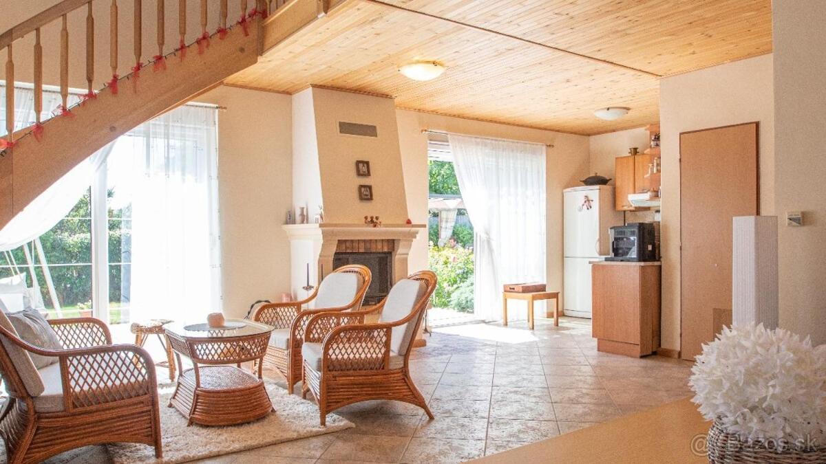 Villa Garfield Nitrianske Rudno Exteriör bild