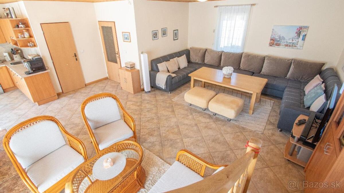 Villa Garfield Nitrianske Rudno Exteriör bild
